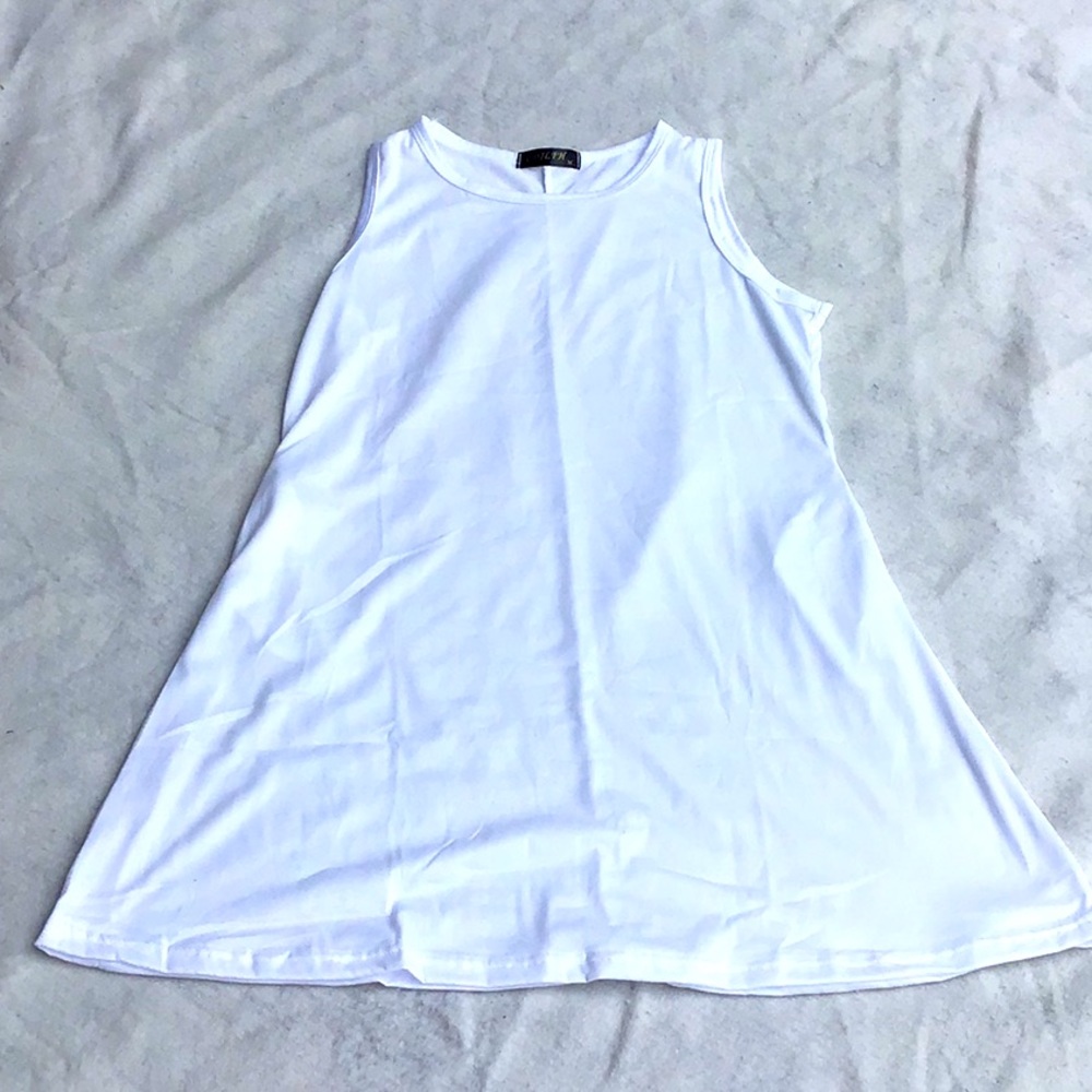 V. CDJLFH, women’s white sleeveless blouse. S M